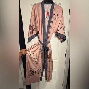 Amitifo Elegant Pink Salmon-Dark Gray Long Silky Soft Floral Kimono Robe, XL